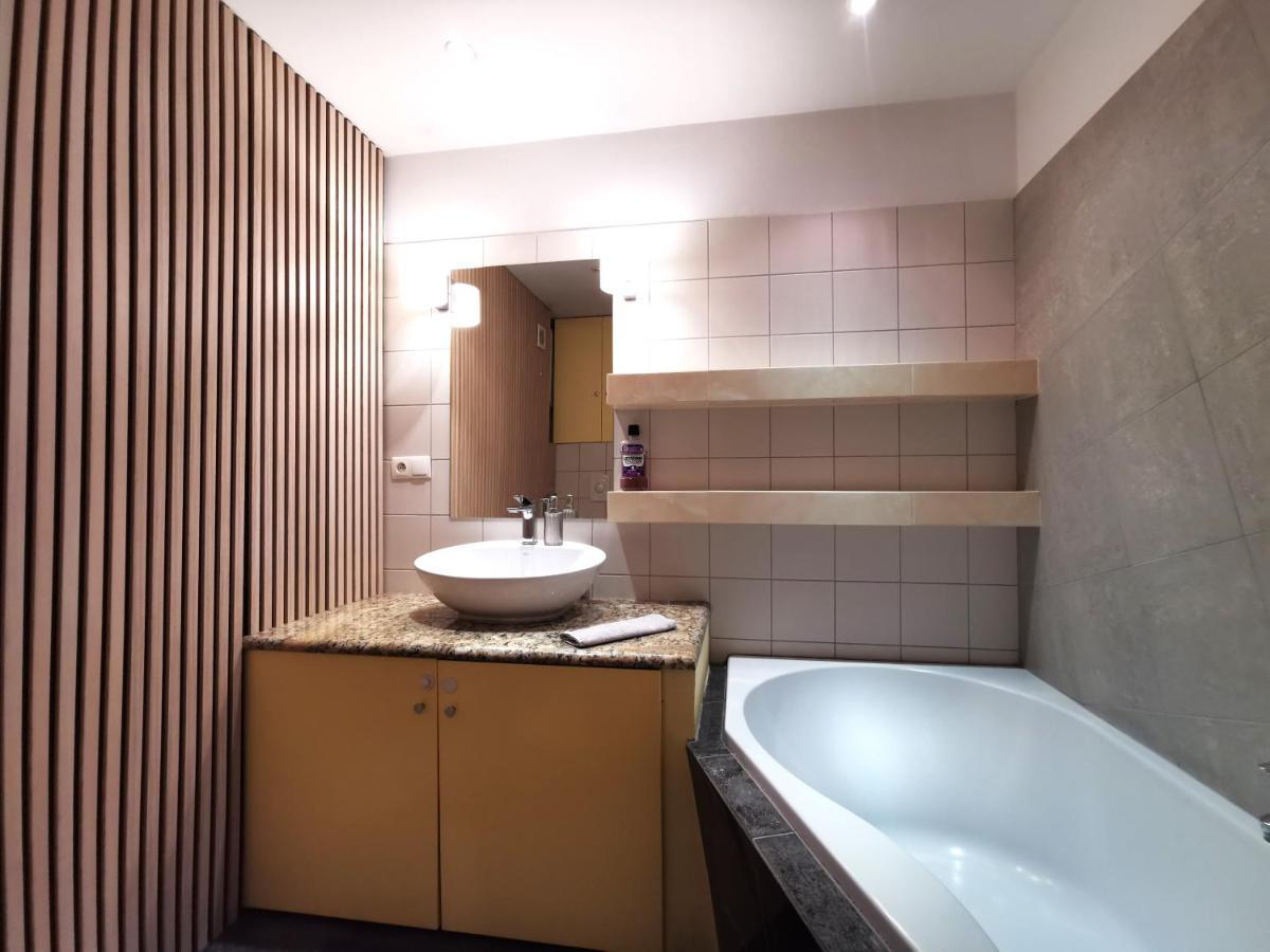 Nozownicza Apartment ~ Self Check-In 24H ~ Lift วรอตซวาฟ ภายนอก รูปภาพ